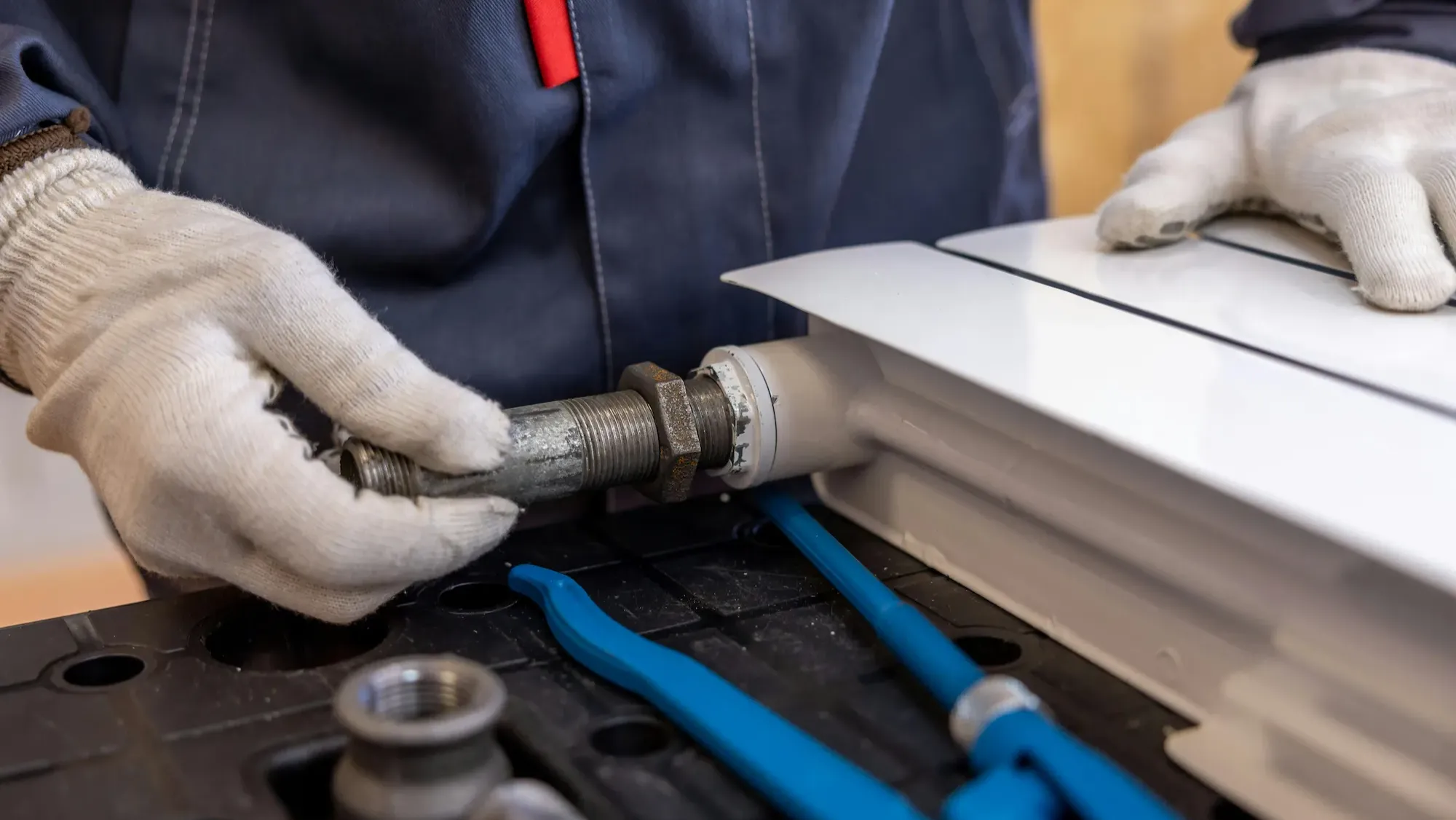 Plumbing and gas service images - Slide 1