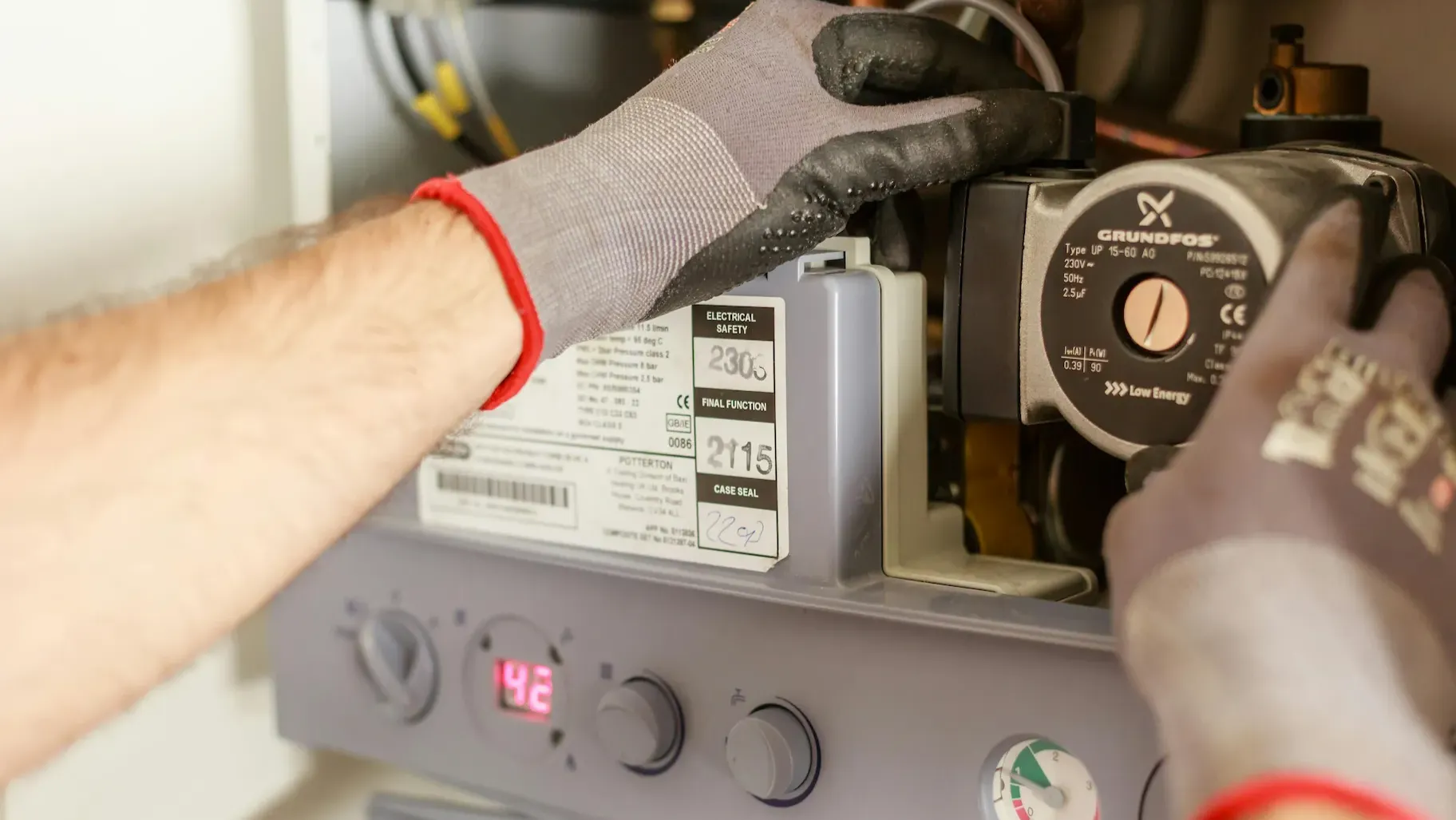 Plumbing and gas service images - Slide 2